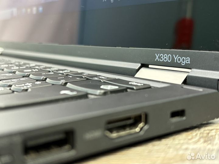 Lenovo ThinkPad Yoga X380