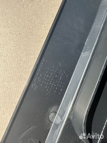 Решетка воздухозаборника Scania 6 2358294