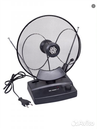 Антенна комнатная с усилителем