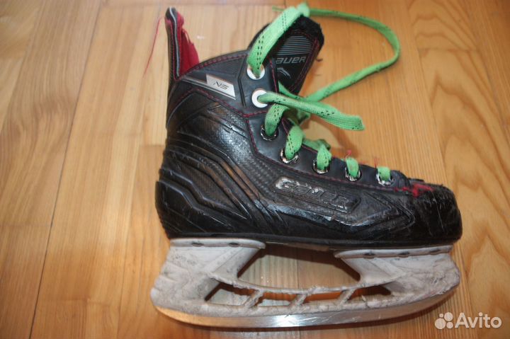 Хоккейные коньки bauer