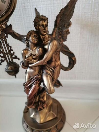 Каминные часы Амур и Психея с маятником