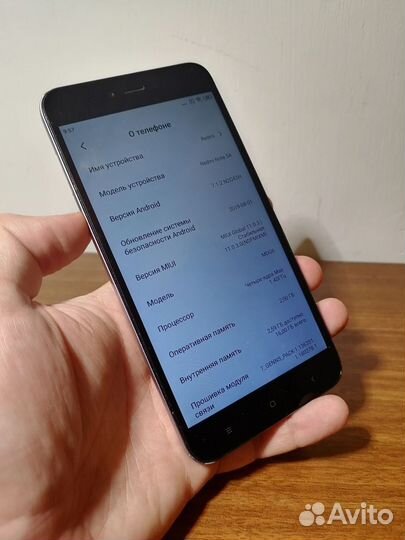 Телефон Xiaomi Redmi Note 5A