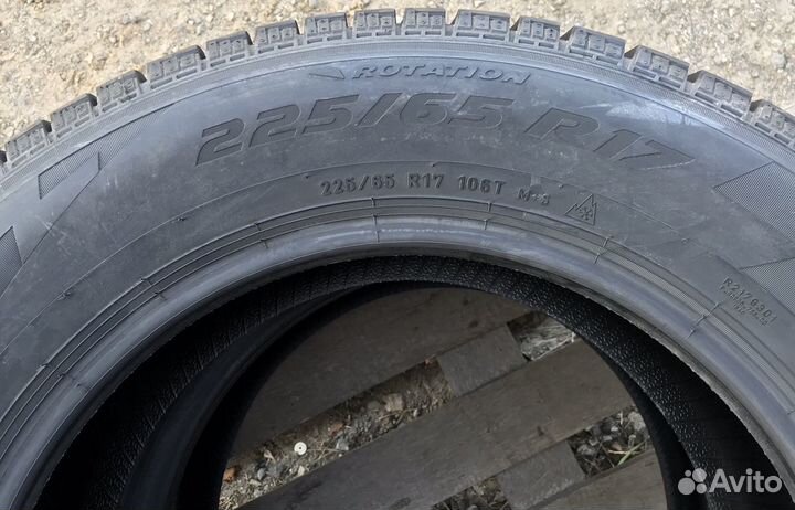 Pirelli Ice Zero FR 225/65 R17 106T