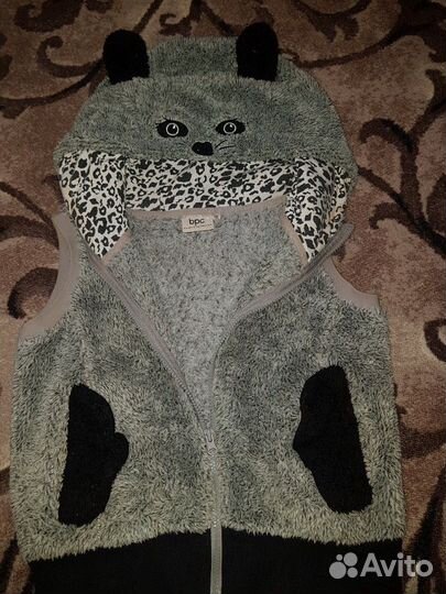 Меховая жилетка