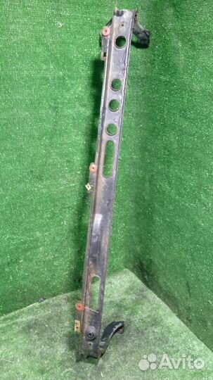 Панель крепления радиатора ford focus 2 нижняя