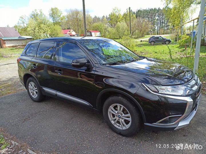 Mitsubishi Outlander 2.0 CVT, 2015, 205 000 км