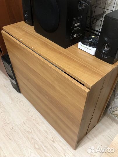 Стол книжка