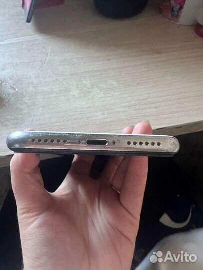 Телефон iPhone Х 256 гб