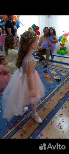 Платье праздничное для девочки