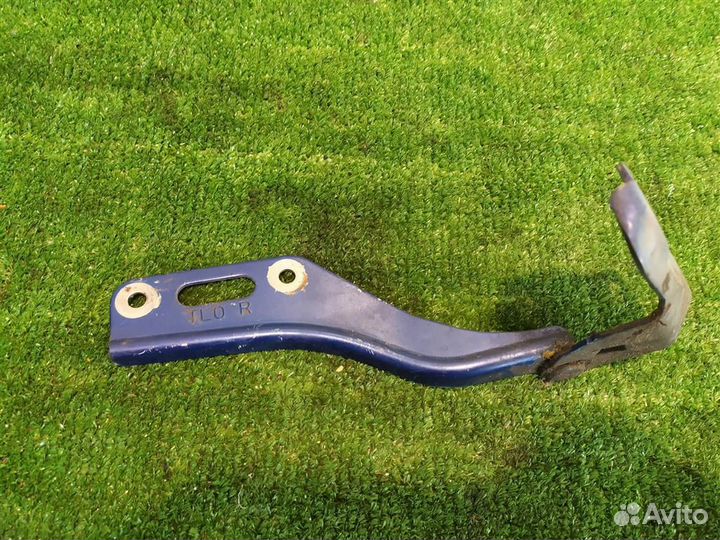 Петля капота правая Honda Accord 8 (CU) 2009