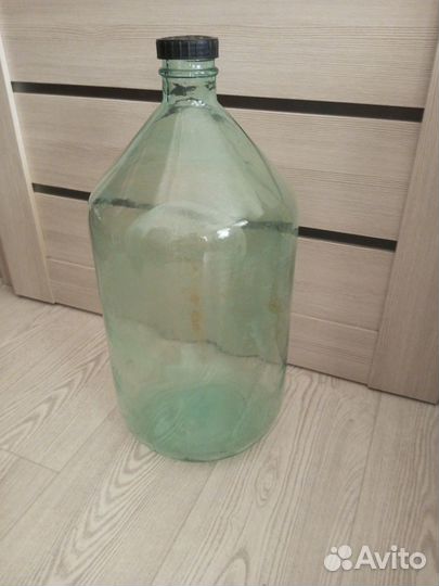 Бутыли 10 и 20 л. (с крышками)