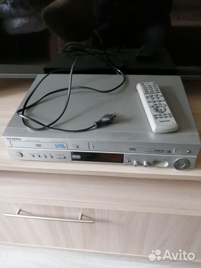 DVD /VHS(комбо)плеер samsung с караоке