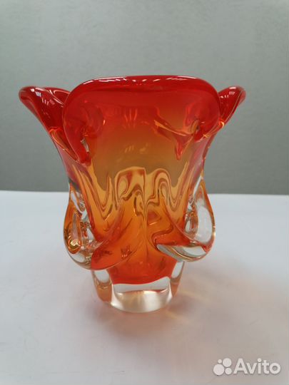 Ваза для цветов цветное стекло