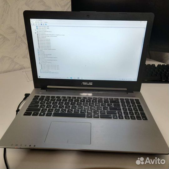 Ноутбук asus