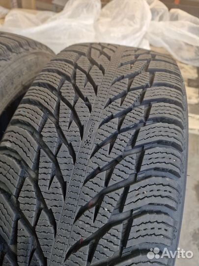 Nokian Tyres Hakkapeliitta R3 SUV 235/55 R19 и 255/50 R19