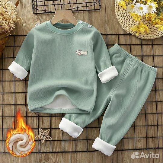 Костюм детский разм 90