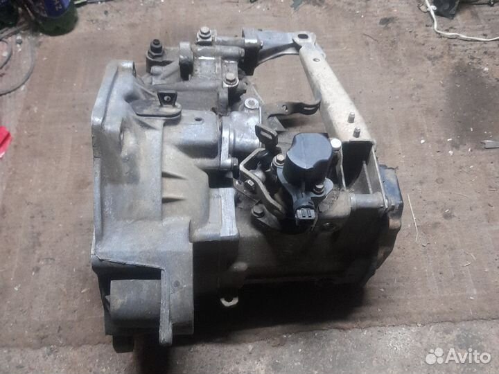 МКПП на volkswagen passat b3,b4 1.6.1.8