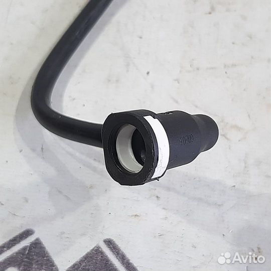 Трубка топливная Audi A5 8T cdnc 2010