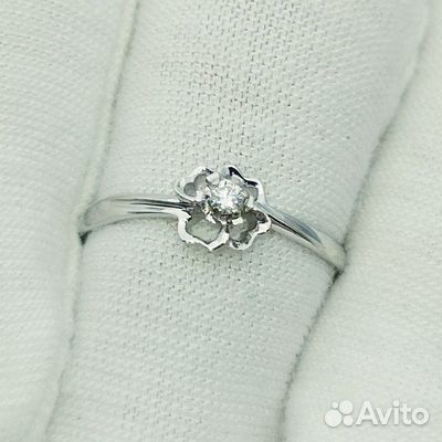 Золотое кольцо с камнем 16,5р