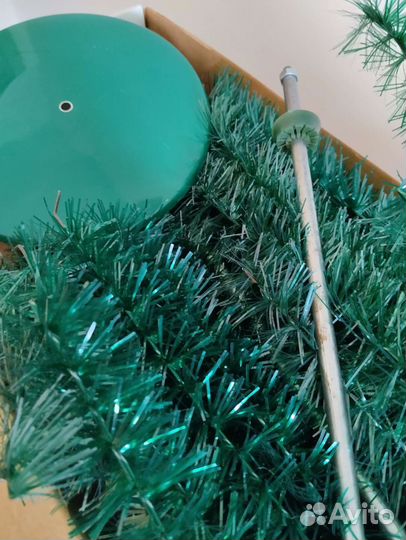 Елка искусственная