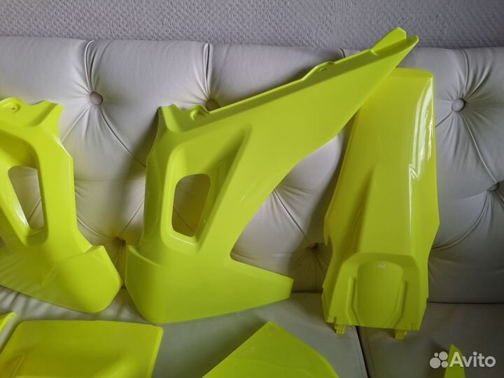 Комплект Пластика UFO husqvarna TE 2T / FE 4T Yell