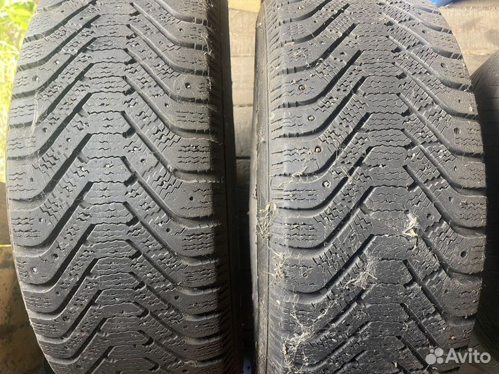 Goodyear Ultra Grip HP 235/65 R17