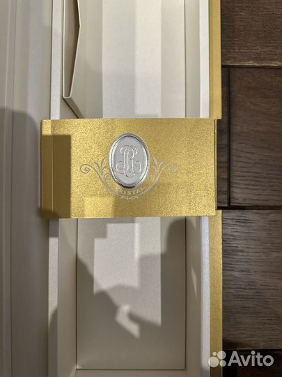 Cristal коробка