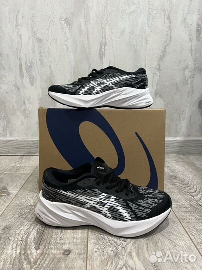 Кроссовки asics novablast 3