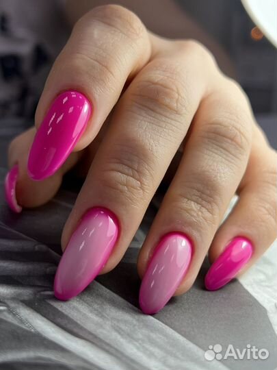 Модель на маникюр Авиамоторная