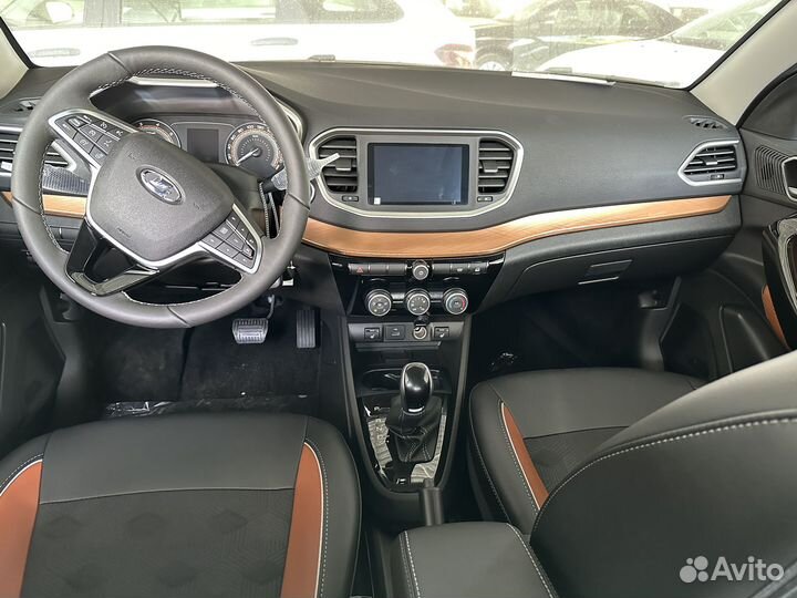 LADA Vesta 1.8 CVT, 2024