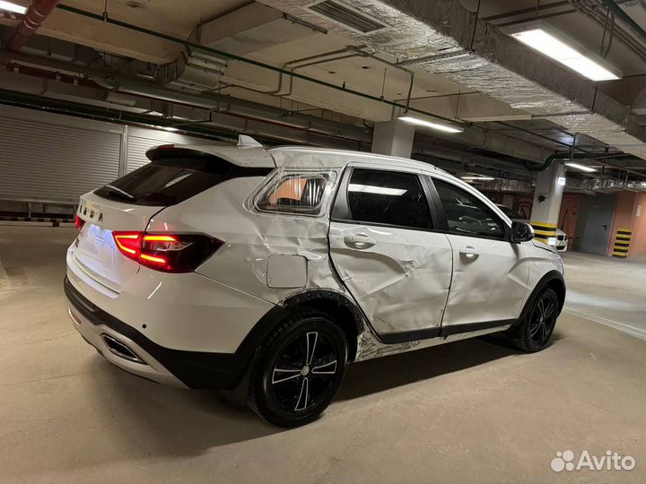 LADA Vesta 1.6 МТ, 2023, битый, 16 627 км