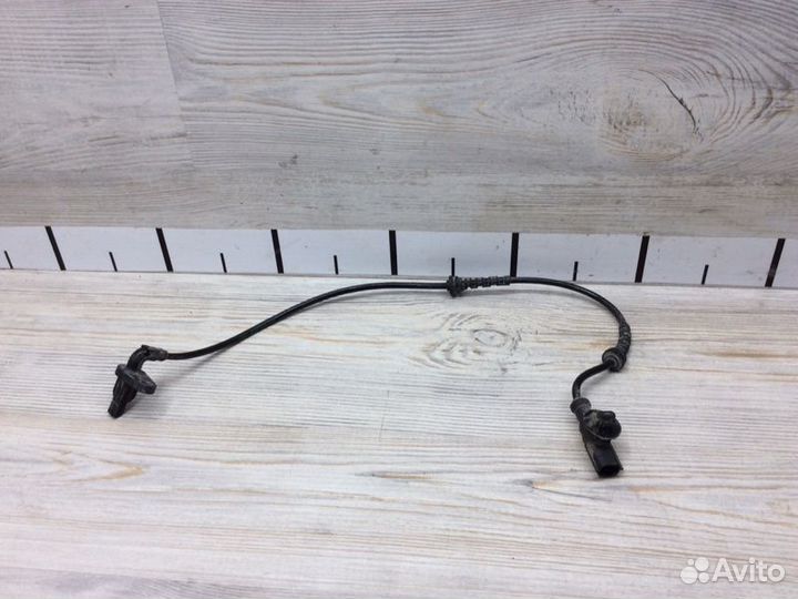 Датчик ABS задний левый Renault Arkana пробег 46