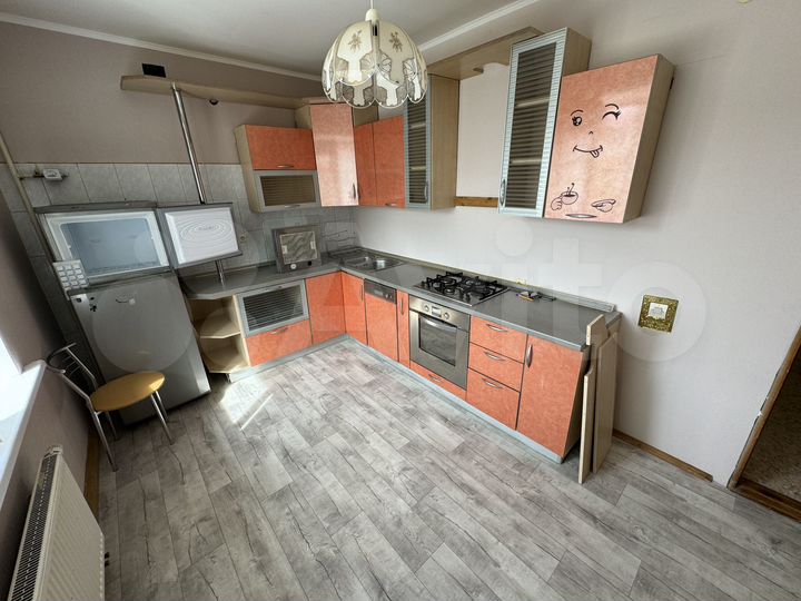 3-к. квартира, 97 м², 4/5 эт.