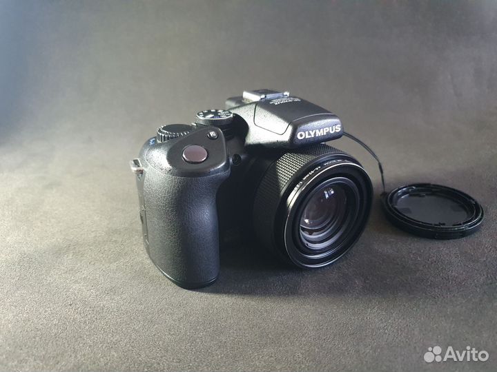 Фотоаппарат Olympus SP-570UZ