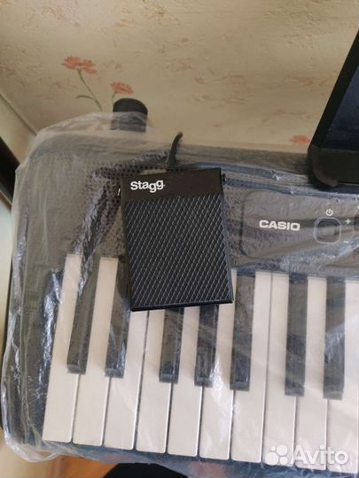 Синтезатор casio ct-s300 (+ педаль, подставки)