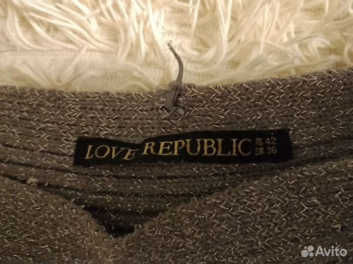 Свитер женский белый