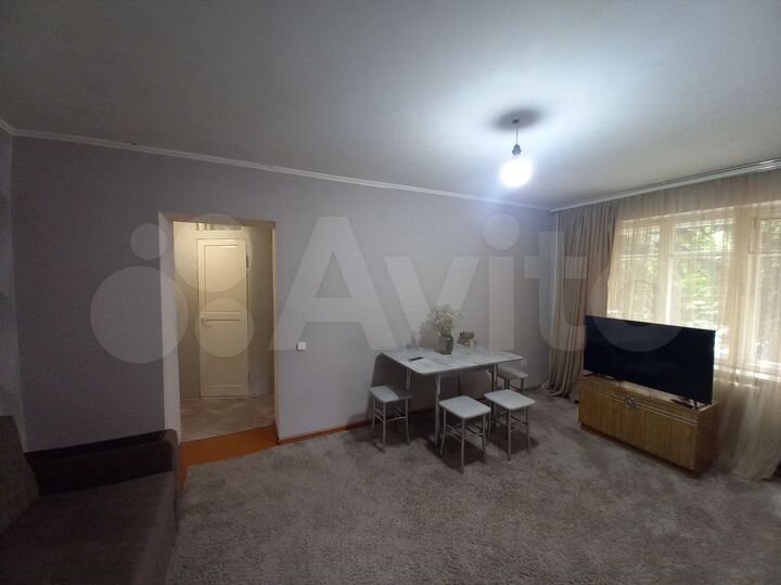 2-к. квартира, 42,6 м², 2/5 эт.