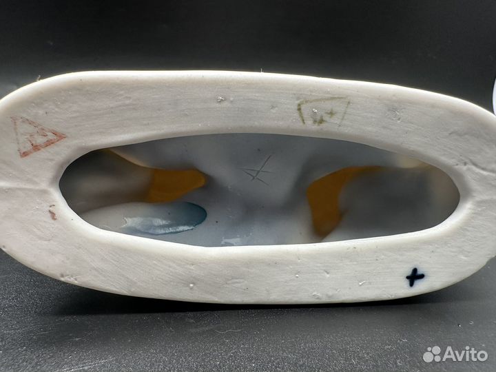 Статуэтка фарфор 