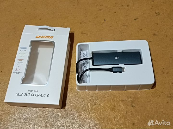 Стыковочная станция digma HUB-2U3.0CCR-UC-G, серый