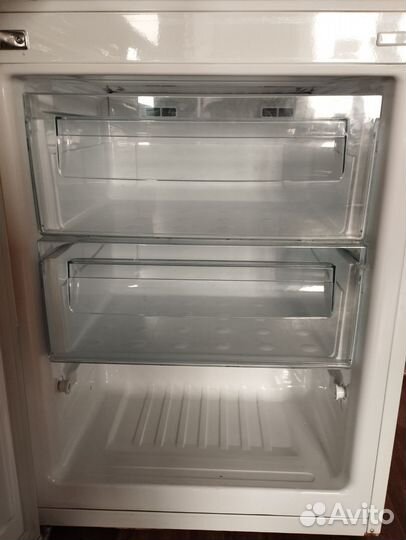 Холодильник двухдверный Samsung