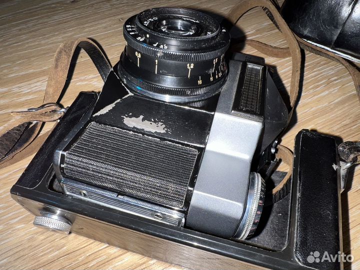 Плёночный фотоаппарат Зенит -Е