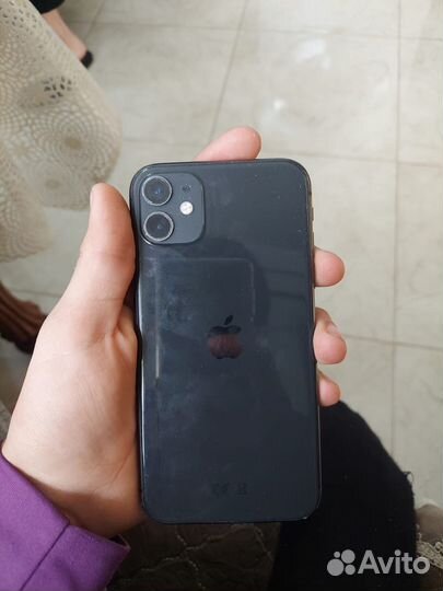 iPhone 11, 64 ГБ