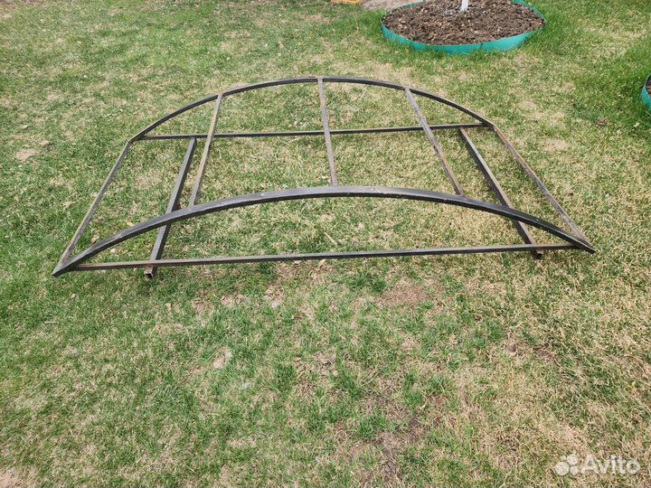 Козырек над крыльцом бу