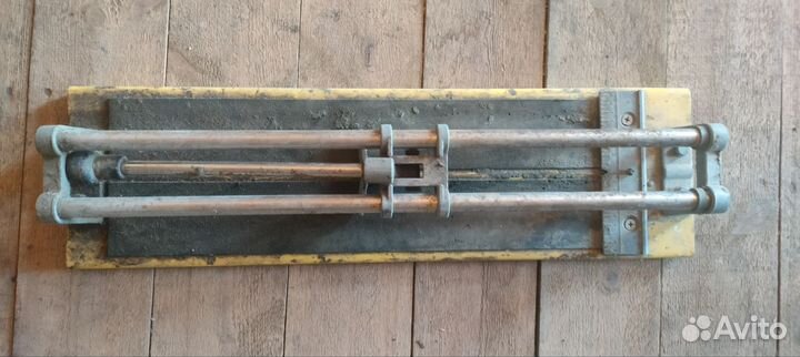 Плиткорез ручной бу