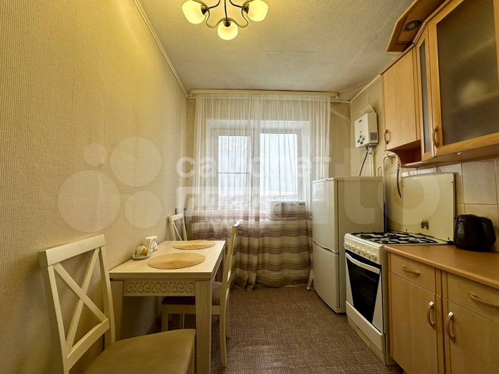 Доля в 2-к. квартире, 52,2 м², 5/5 эт.