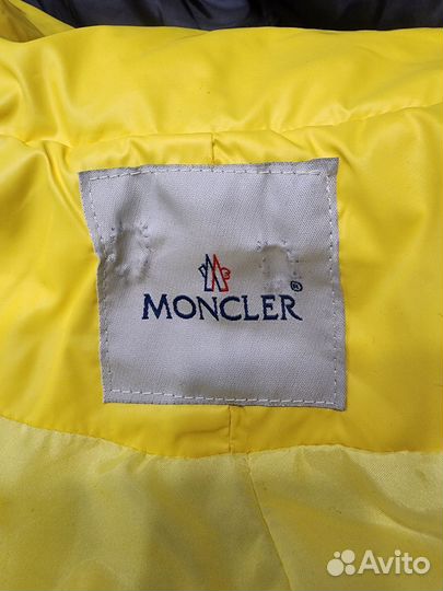 Пуховик женский Moncler