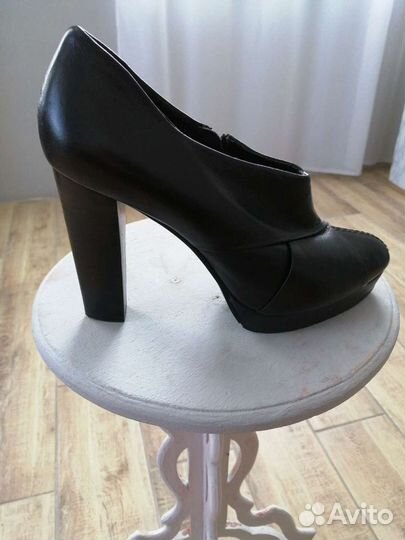 Ботильоны ботинки туфли 36,38 размера