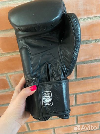 Боксерские перчатки twins
