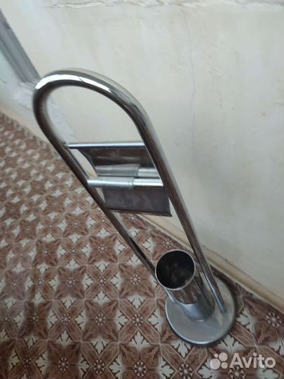 Держатель для туалетной бумаги напольный