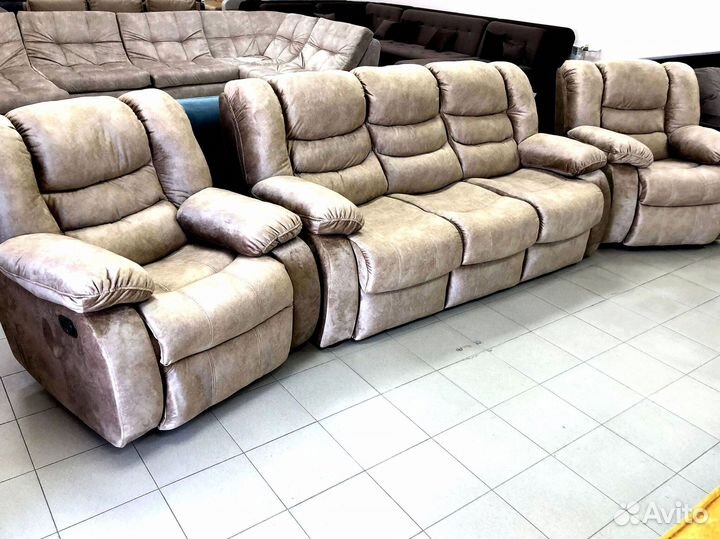 Диван Адмирал